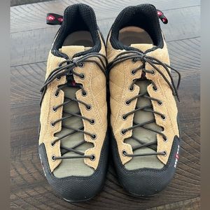 Kayland CRUX Suede Hiking /Rappelling Shoes Vibram Sole Size 9.5